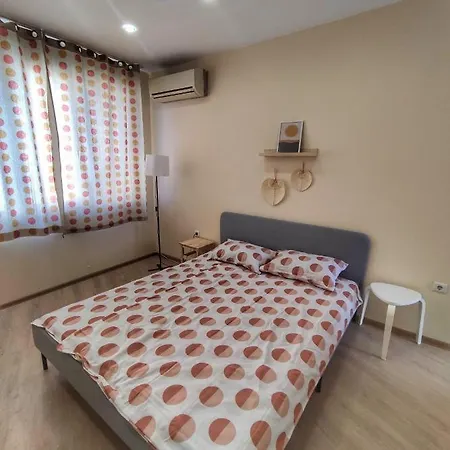 By The Cathedral, 1 Bed Flat * Varna